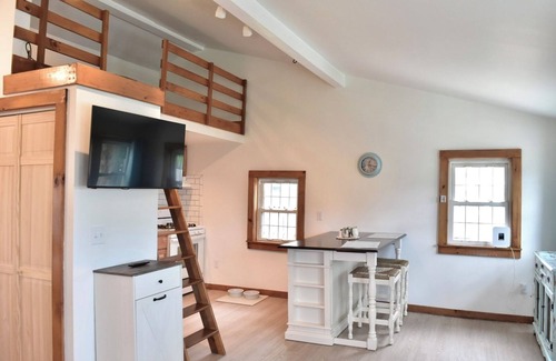 Snug Harbor Cottage | Spacious pet friendly studio cottage in coastal South Kingstown