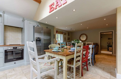 Guiting Power Cottage | Spacious pet friendly property in the Cotswolds - Laurel Tree Cottage