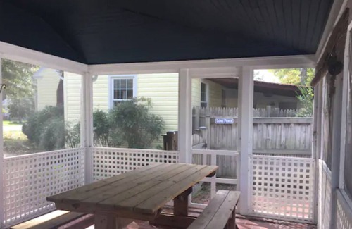 Cambridge House | Spacious, pet-friendly 3-bedroom home