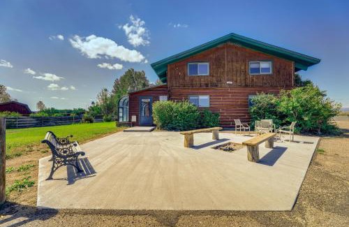 Pinedale House | Spacious Pinedale Home with Mountain Range View