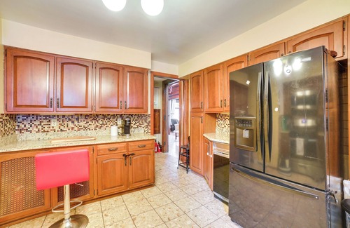 Wilkinsburg Cottage | Spacious Pittsburgh Rental: Walk to Frick Park!