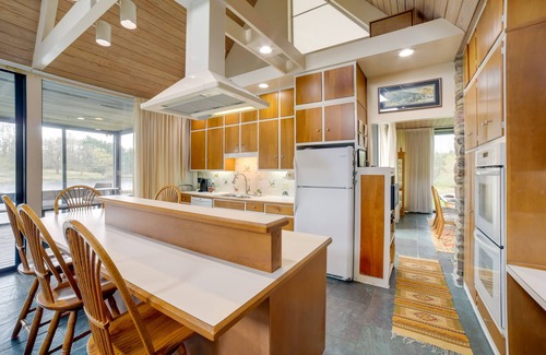 Donaldson House | Spacious Plymouth Hideaway on Acreage w/Lake!