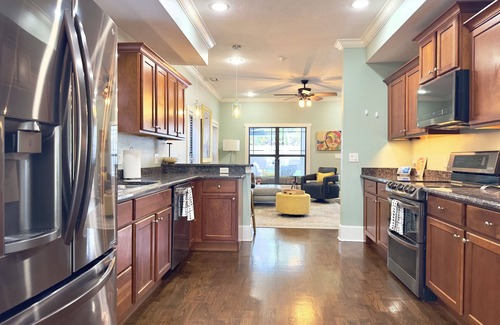 St. Petersburg - Clearwater House | Spacious Pool House w/Mini Golf 5 min from the beach!