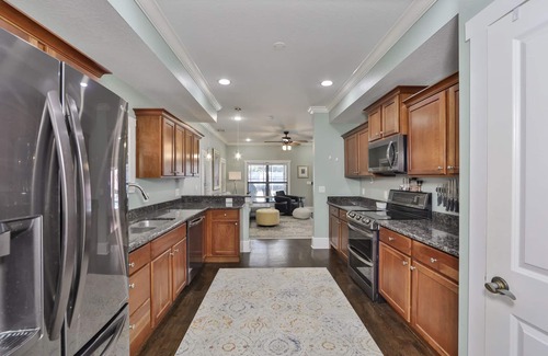 St. Petersburg - Clearwater House | Spacious Pool House w/Mini Golf 5 min from the beach!