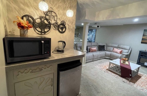 Olathe House | Spacious private 2-bedroom, 1 bath house in awesome Olathe with fitness room, AC