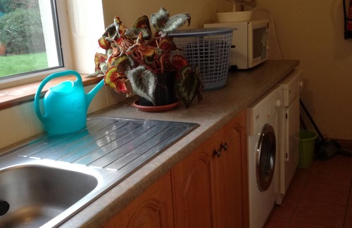 Clonakilty House | Spacious private home 5 minutes walk from Clonakilty Town Centre with parkingn