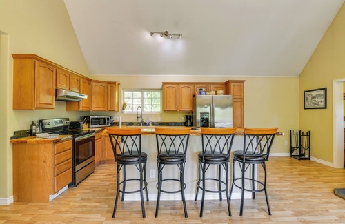 Lazy Mountain House | Spacious & Private Home w/Lazy Mountain View