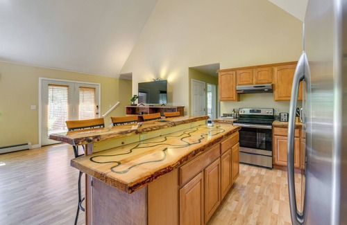 Lazy Mountain House | Spacious & Private Home w/Lazy Mountain View