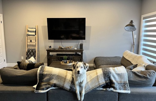 London House | Spacious private room in new home