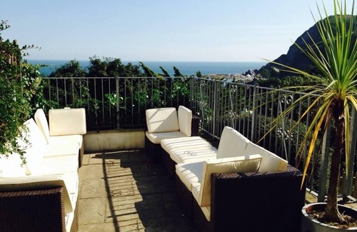 Hele House | Spacious property with a ballroom and phenomenal sea and harbour views