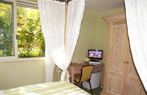 Belmonte Castello Bed & Breakfast | Spacious quadruple room near Montecassino