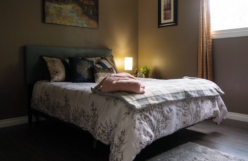 Thunder Bay Apartment | Spacious Queen Bed Home: A perfect 5-star Long Term Stay