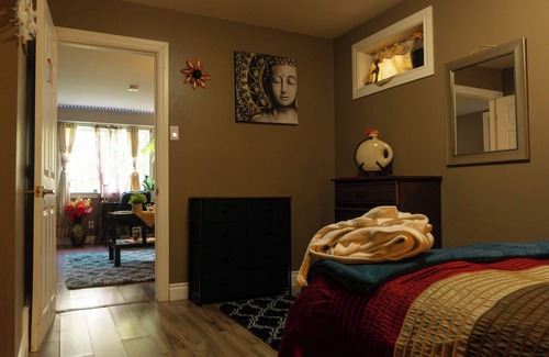 Thunder Bay Apartment | Spacious Queen Bed Home: A Perfect 5-Star Long Term Stay