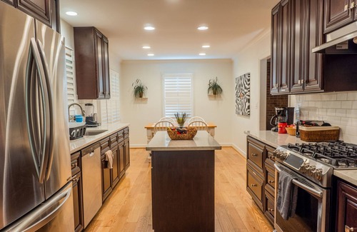 Durham House | Spacious & Quiet Durham NC 3 BR Home Near Duke