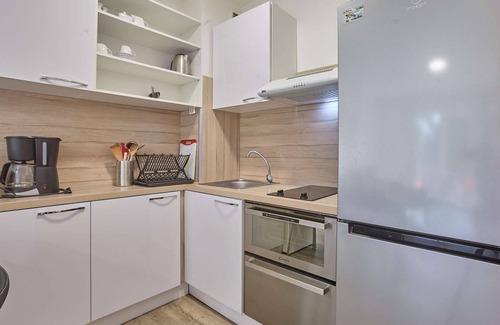 Barbotan-les-Thermes Apartment | Spacious renovated T2, nature view, south balcony, Wifi, parking in Barbotan