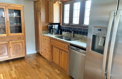 Frankfort House | Spacious Ranch in Frankfort.