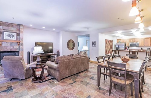 Mountain Village Condo | Spacious Renovated 2-Bedroom Mountain Village Escape