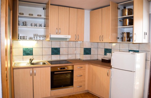 Izola Apartment | Spacious renovated 2-bedroom central apartment