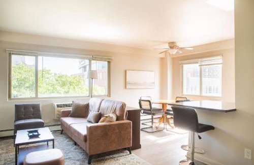 Lower East Side Apartment | Spacious Renovated 2BR Apt Close to Brady St