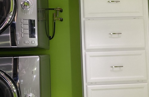 Laval Apartment | Spacious, renovated 6 1/2