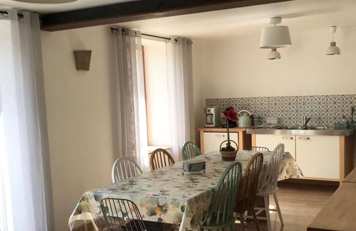 Autrepierre Cottage | Spacious Renovated Cottage with Garden, EV Charger, Near Major Attractions