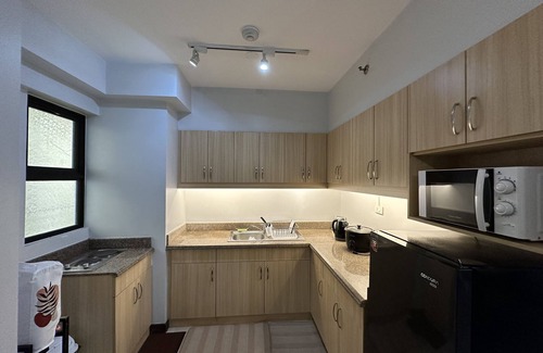 Bacoor City Condo | Spacious Resort-Type 2 bedroom condo unit w/parking near Airport - 15 mins away