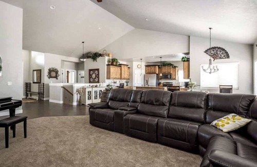 Grantsville House | Spacious Retreat for over 32 Parking, Horse Stalls