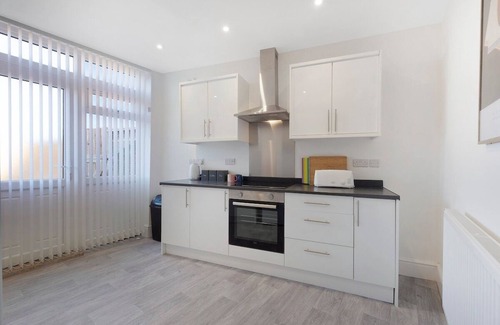 Tudhoe House | Spacious Retreat at Durham Road