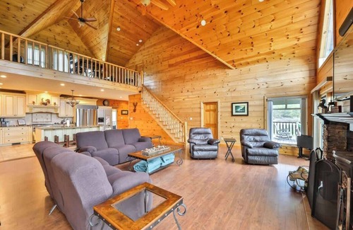Stamford House | Spacious Retreat w/Panoramic View of Catskill Mts
