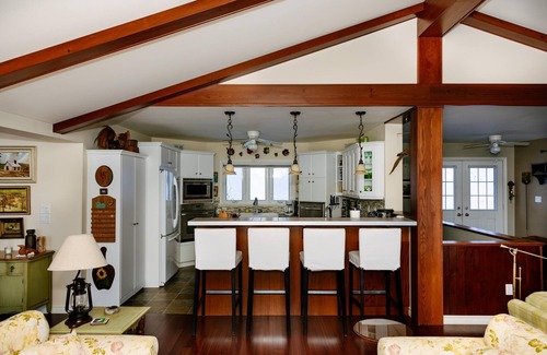 Dysart et al Cottage | Spacious Retreat with Privacy on 45 acres