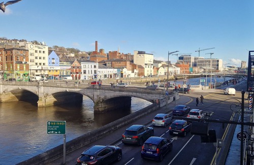 Victorian Quarter Apartment | Spacious Riverside 2Bd, Mid City - Above Bar&Venue