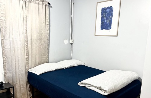 Ocean Hill House | Spacious Room