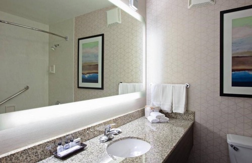 Union City House | Spacious rooms and suites and wonderful amenities!