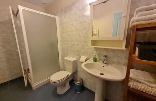 Cravant Bed & Breakfast | Spacious rooms near Beaugency, breakfast included