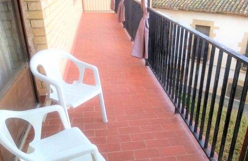Horta de Sant Joan Apartment | Spacious rural apartment with wifi ideal for families or groups