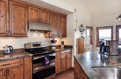 Glenwood Springs House | Spacious Rural Home Near I-70 & Vista View Events