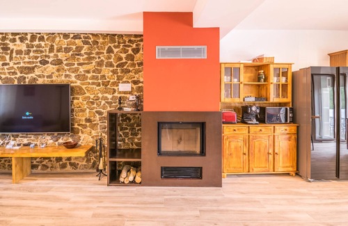 Lerate Cottage | Spacious rural house to disconnect with views of the swamp