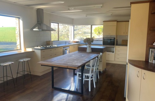 Greta Valley Cabin | Spacious rural lodge - ideal for groups, families, friends and celebrations