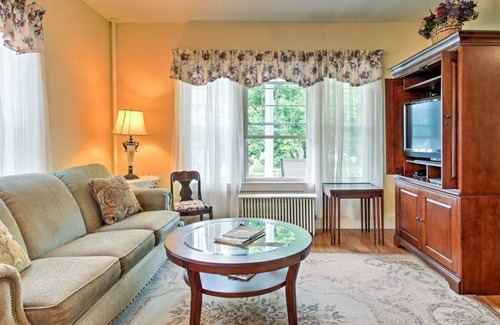 East Haven  Rutland County House | Spacious Rutland Townhome w/Fire Pit- Walk to Town