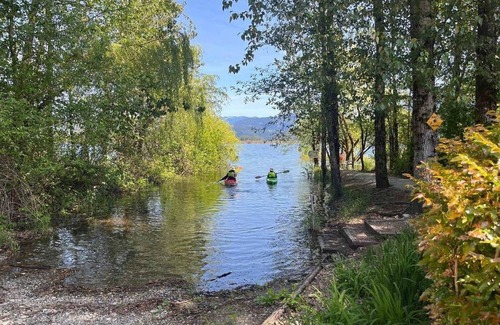 Harrison Mills House | Spacious RV in welcoming Harrison Mills BC-Golf / Fishing / Outdoor activities!