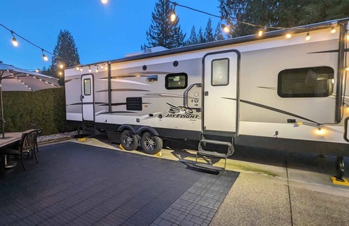 Harrison Mills House | Spacious RV in welcoming Harrison Mills BC-Golf / Fishing / Outdoor activities!