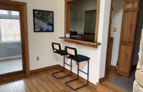 Mechanicsville House | Spacious RVA retreat home - The Creek House at Hanover