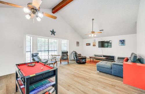 North San Antonio - SAT House | Spacious San Antonio Home Google Fiber, Game Room
