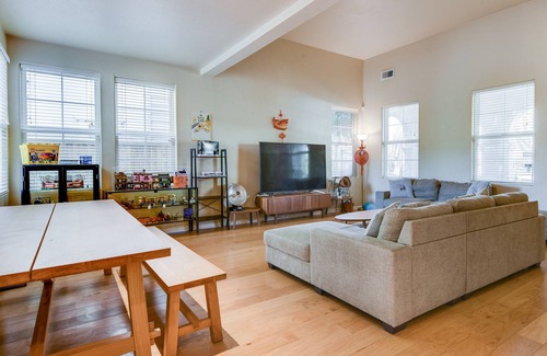 Union City House | Spacious & Scenic 4BR Home w/ Deskspace in Hayward