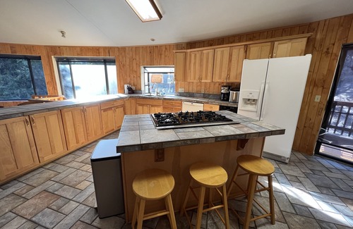 Pine Cove House | Spacious Secluded Cabin on 9 acres Hot Tub Outdoor Dining Private Trails