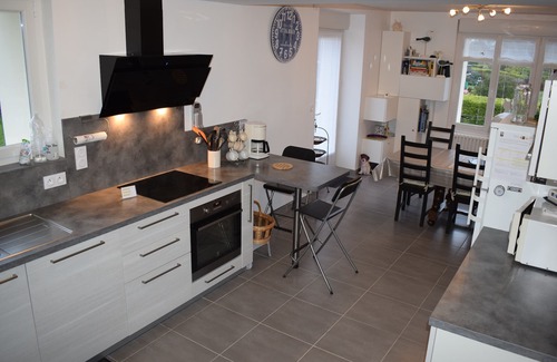 Landunvez House | Spacious, sea view, 100m from the beach SAND END and trail "GR34",