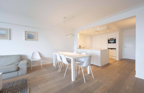 Knokke Apartment | Spacious Seaside Apartment