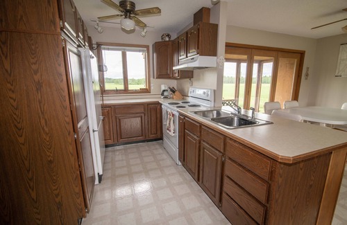 Mason House | Spacious, secluded sanctuary! Very clean! 5 Queen Beds! Wildlife viewing.