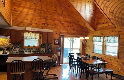 Cherry Creek Cabin | Spacious, secluded cabin