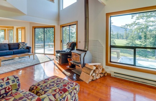 Eastsound House | Spacious & secluded home with golf course view, private hot tub & gardens